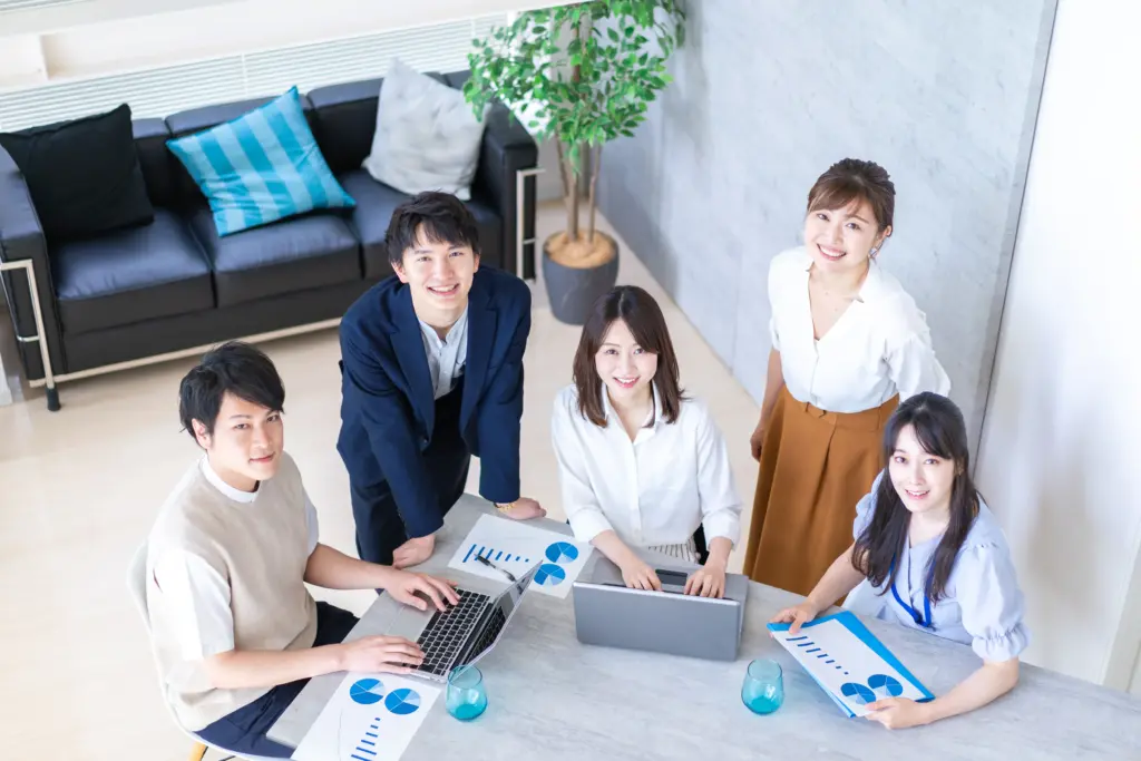 figure_recruit07 | こどもクリエ塾|表参道・白金台・日本橋・文京茗荷谷・四谷の民間学童保育