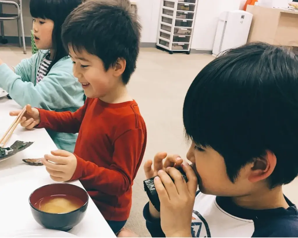 figure_recruit14 | こどもクリエ塾|表参道・白金台・日本橋・文京茗荷谷・四谷の民間学童保育