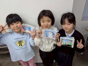 モネ「光と影」からトンネルカード制作で空間思考を育てる探究学習｜こどもクリエ塾 日本橋・東日本橋校